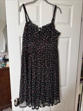 torrid Black Floral Tie-Front Midi Dress